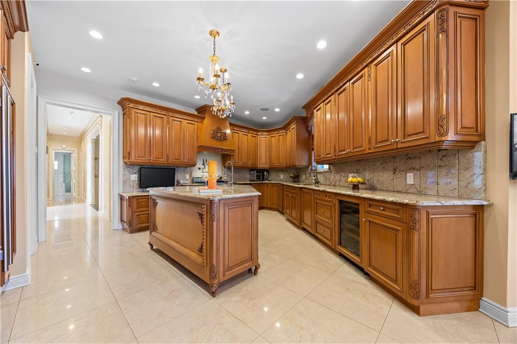 120 College Place Todt Hill Staten Island NY 10304