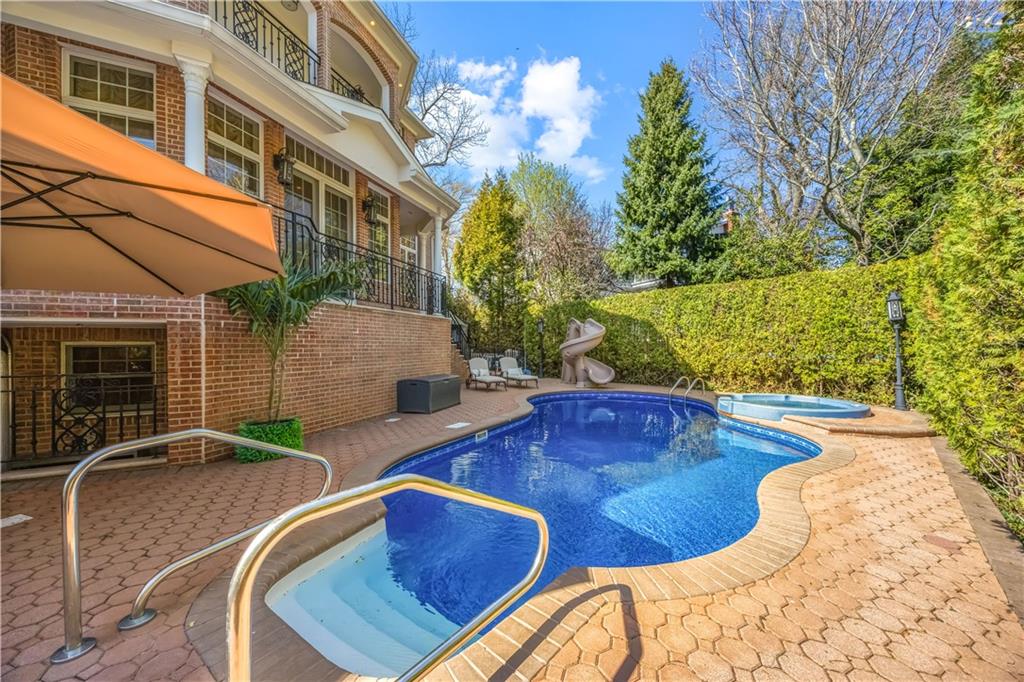 120 College Place Todt Hill Staten Island NY 10304