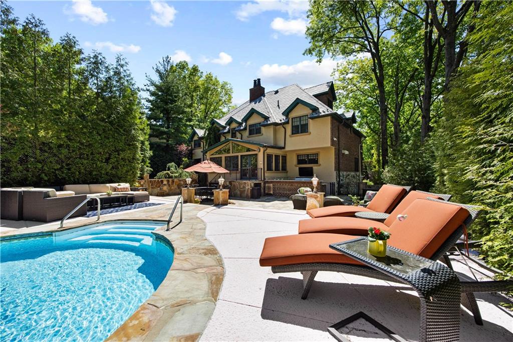 347 Deere Park Place Todt Hill Staten Island NY 10301