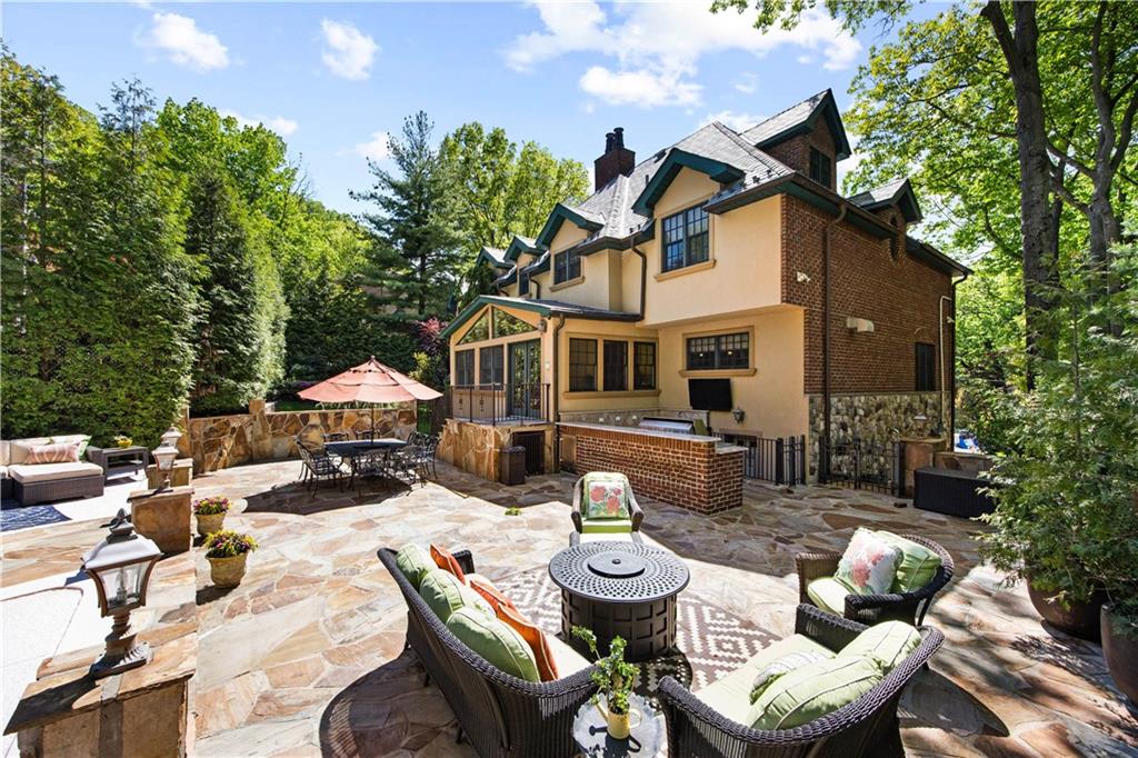 347 Deere Park Place Todt Hill Staten Island NY 10301