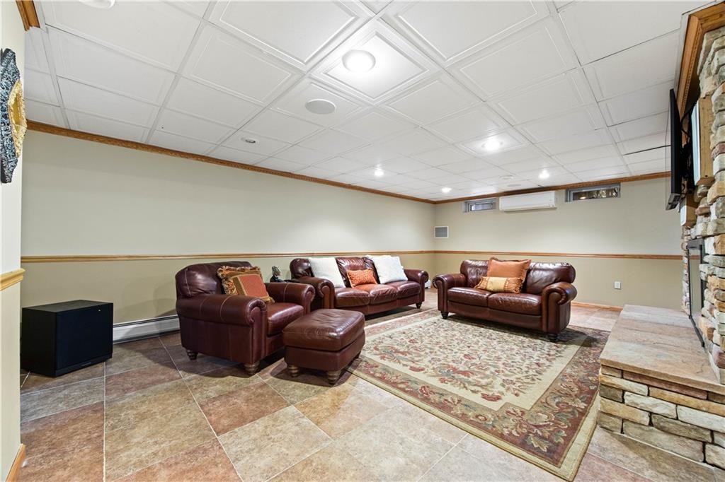 347 Deere Park Place Todt Hill Staten Island NY 10301