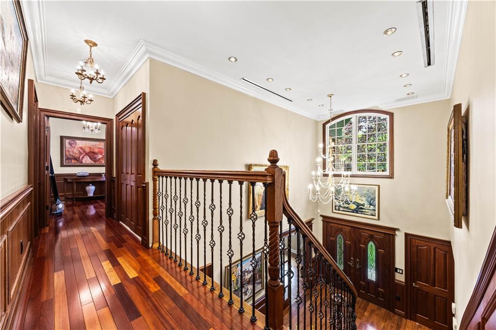 347 Deere Park Place Todt Hill Staten Island NY 10301