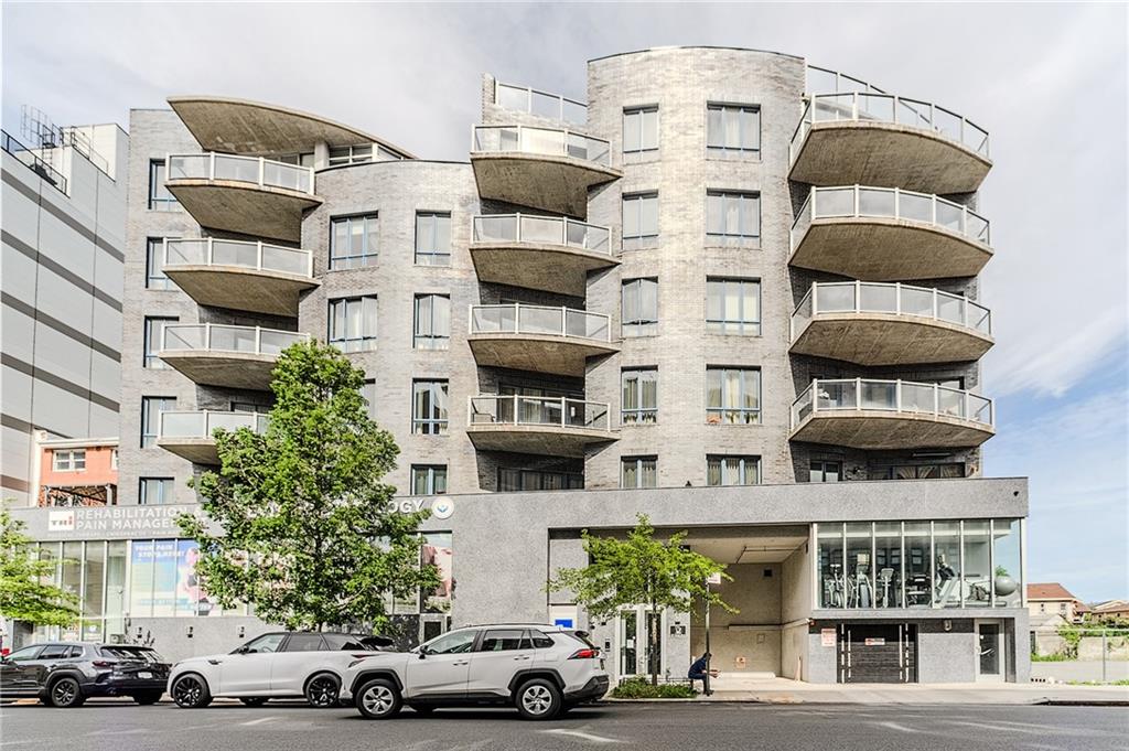 37 West End Avenue Manhattan Beach Brooklyn NY 11235