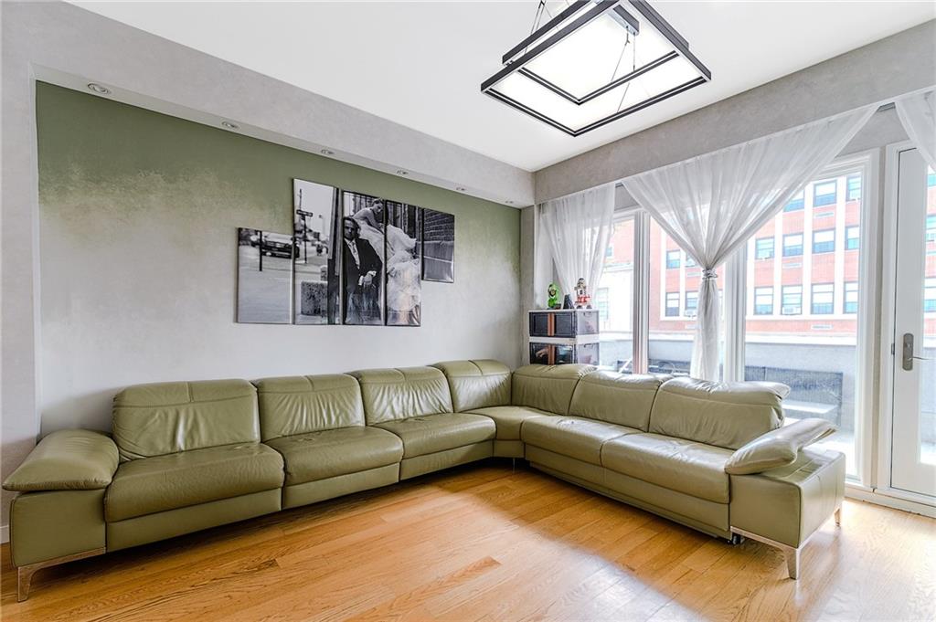 37 West End Avenue Manhattan Beach Brooklyn NY 11235