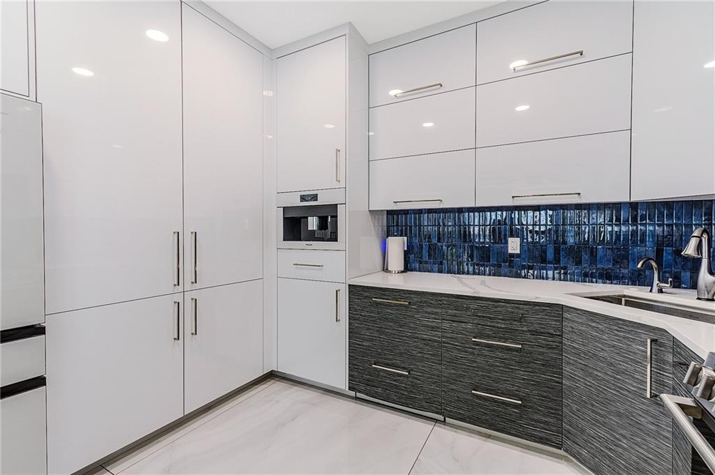 37 West End Avenue Manhattan Beach Brooklyn NY 11235