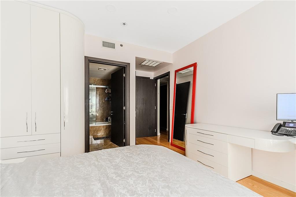 37 West End Avenue Manhattan Beach Brooklyn NY 11235