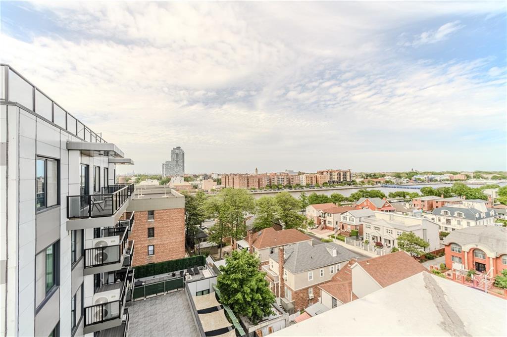 37 West End Avenue Manhattan Beach Brooklyn NY 11235