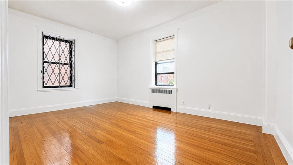 35-05 Parsons Boulevard Murray Hill Queens NY 11354
