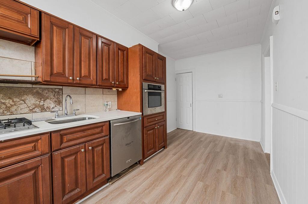 81 Bay 7th Street Bensonhurst Brooklyn NY 11228