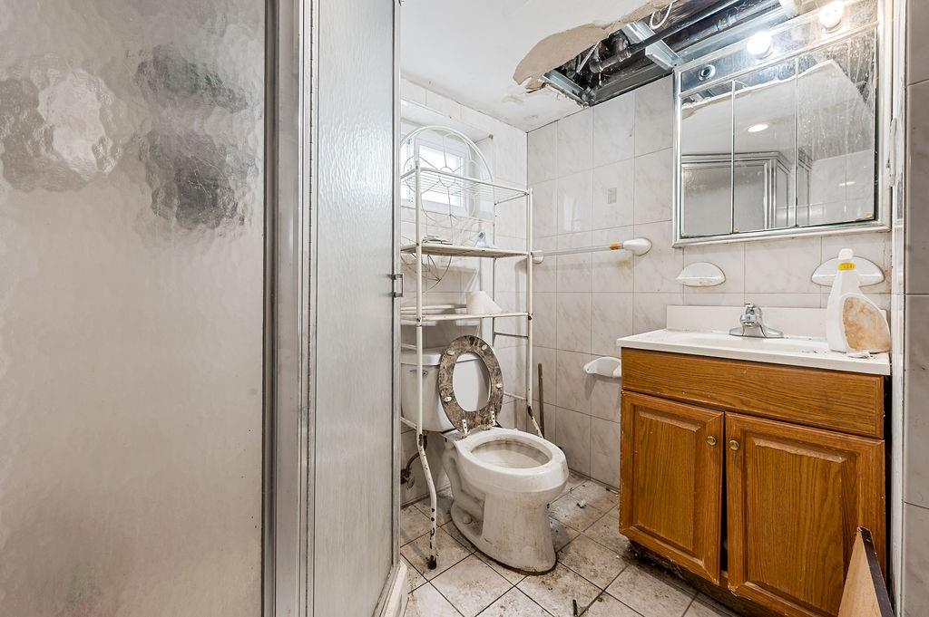 81 Bay 7th Street Bensonhurst Brooklyn NY 11228