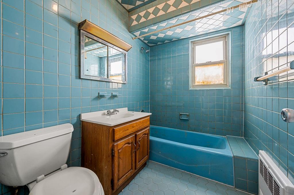 81 Bay 7th Street Bensonhurst Brooklyn NY 11228
