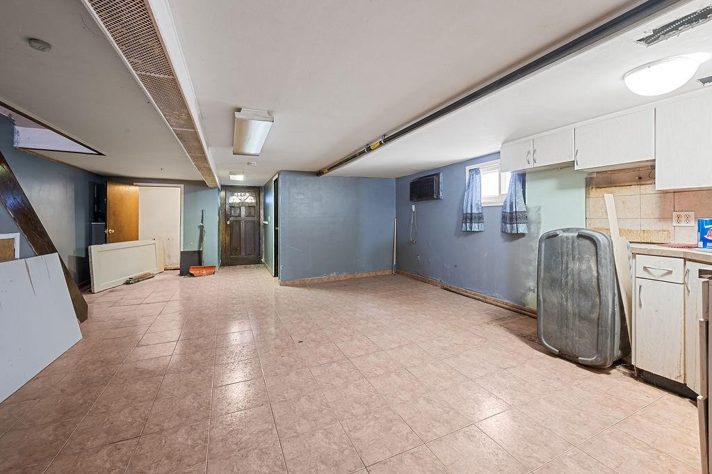 81 Bay 7th Street Bensonhurst Brooklyn NY 11228