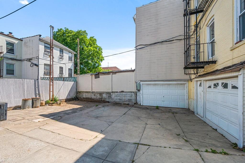 81 Bay 7th Street Bensonhurst Brooklyn NY 11228