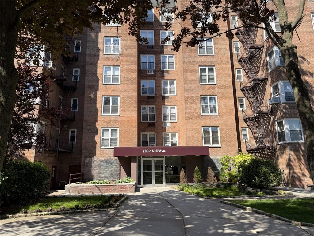 209-15 18th Avenue Bayside Bayside NY 11536