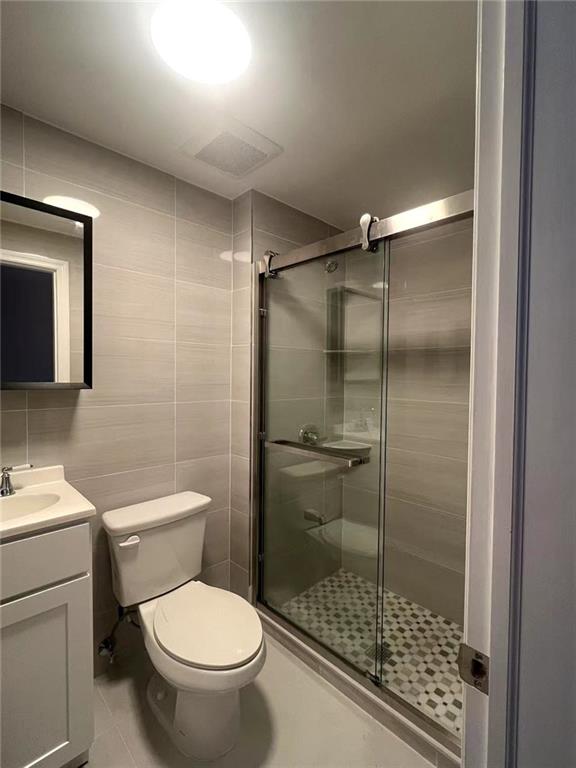 25 Battery Avenue Dyker Heights Brooklyn NY 11228
