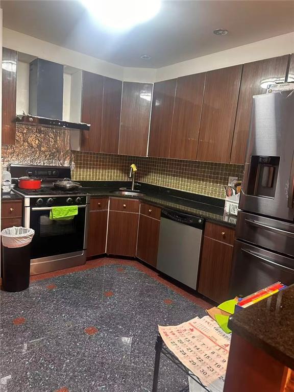 6509 20th Avenue Bensonhurst Brooklyn NY 11204