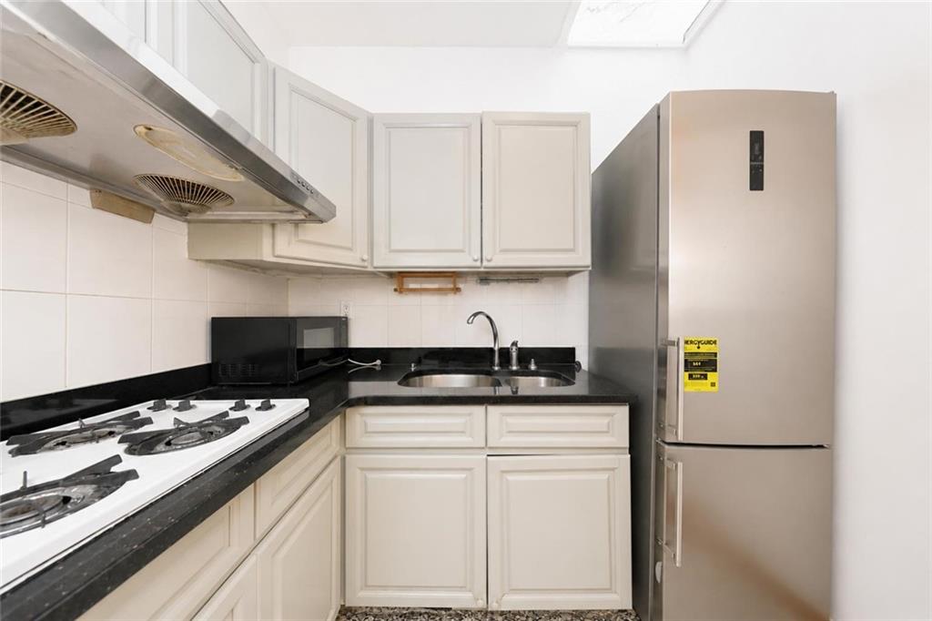 359 Bay Ridge Avenue Bay Ridge Brooklyn NY 11220
