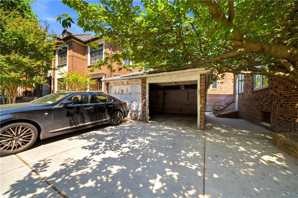 2101 Avenue N Midwood Brooklyn NY 11210