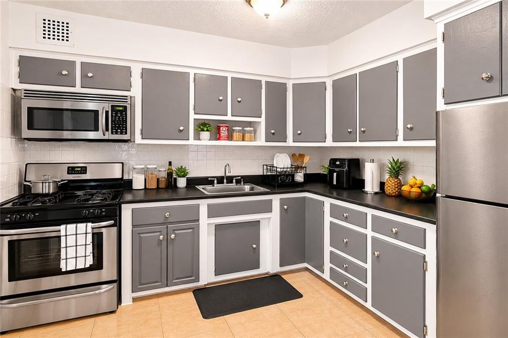 1214 East 49th Street East Flatbush Brooklyn NY 11234