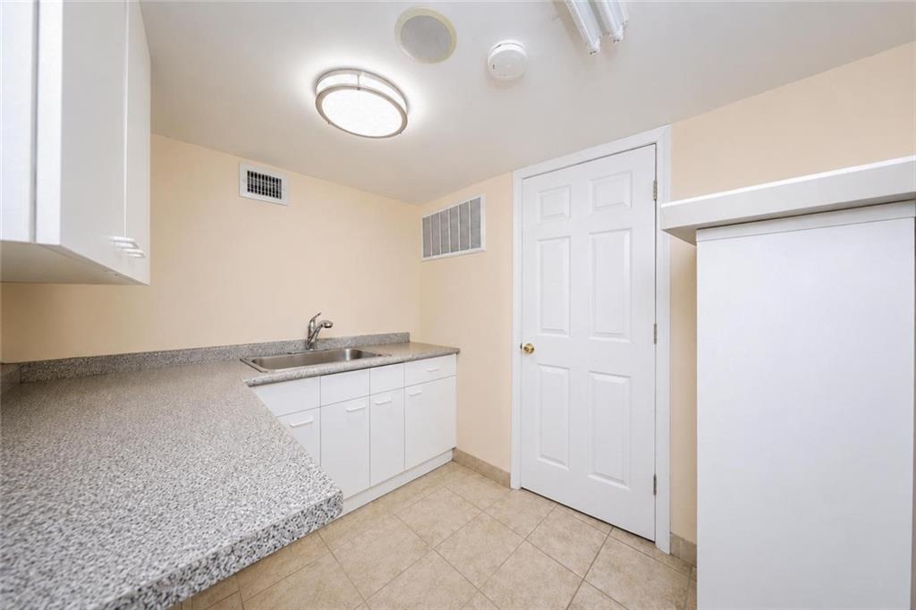 7306 13th Avenue Dyker Heights Brooklyn NY 11228