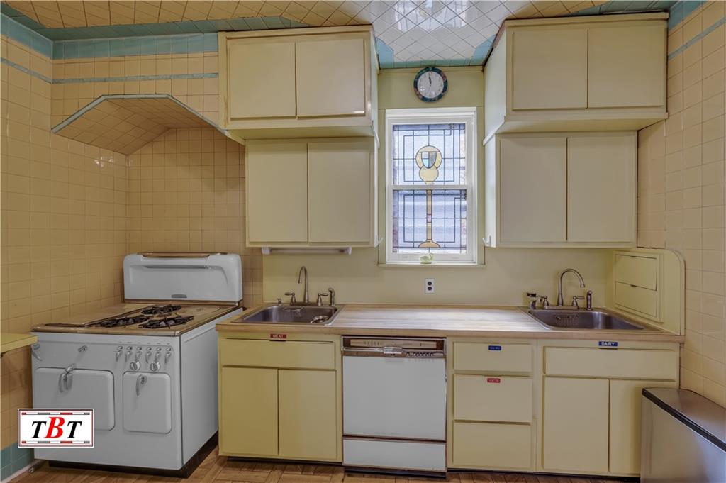 3665 Bedford Avenue Madison Brooklyn NY 11229