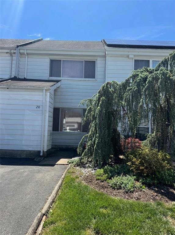 20 HAMPTON Green Huguenot Staten Island NY 10312