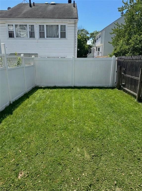 20 HAMPTON Green Huguenot Staten Island NY 10312