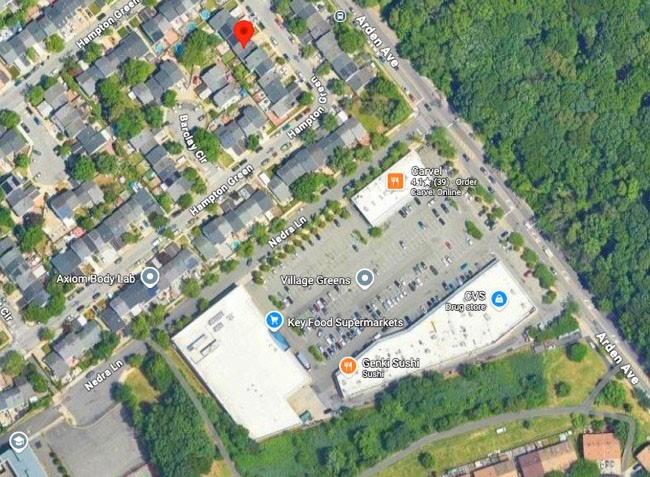20 HAMPTON Green Huguenot Staten Island NY 10312