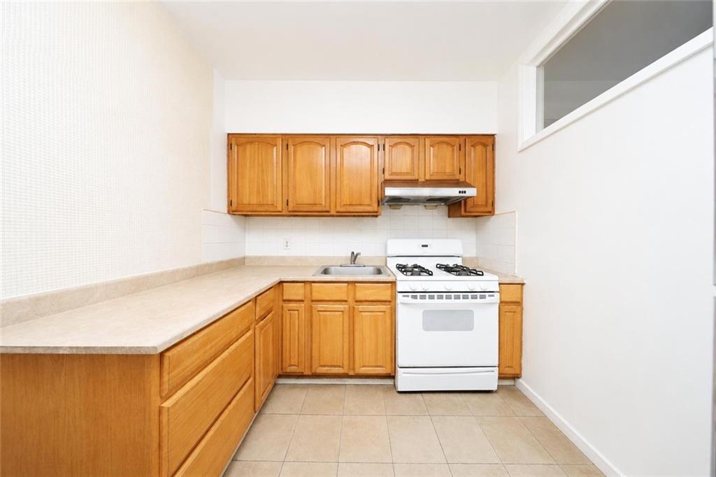 2326 East 19th Street Sheepshead Bay Brooklyn NY 11229