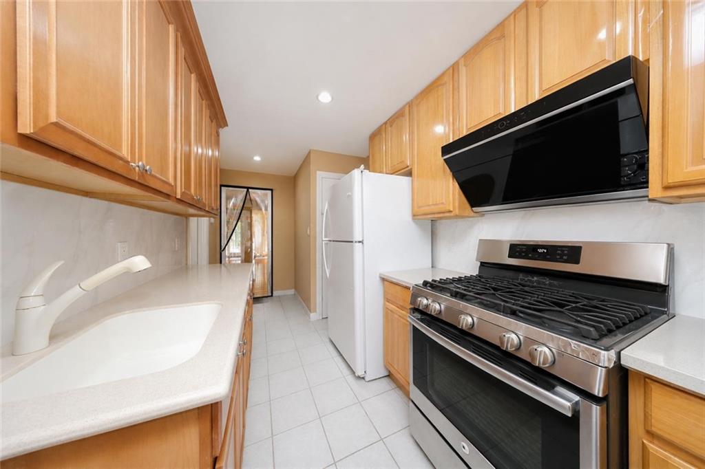 7615 Fort Hamilton Parkway Dyker Heights Brooklyn NY 11228