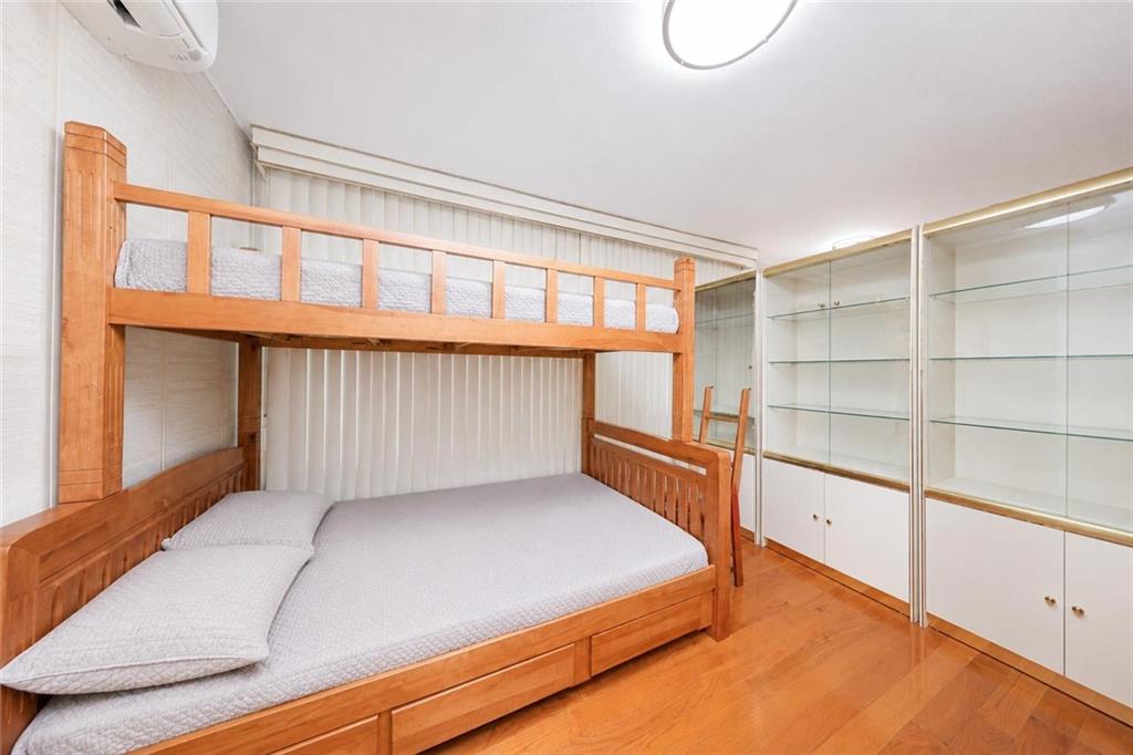 7615 Fort Hamilton Parkway Dyker Heights Brooklyn NY 11228