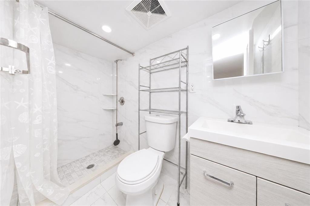 7615 Fort Hamilton Parkway Dyker Heights Brooklyn NY 11228