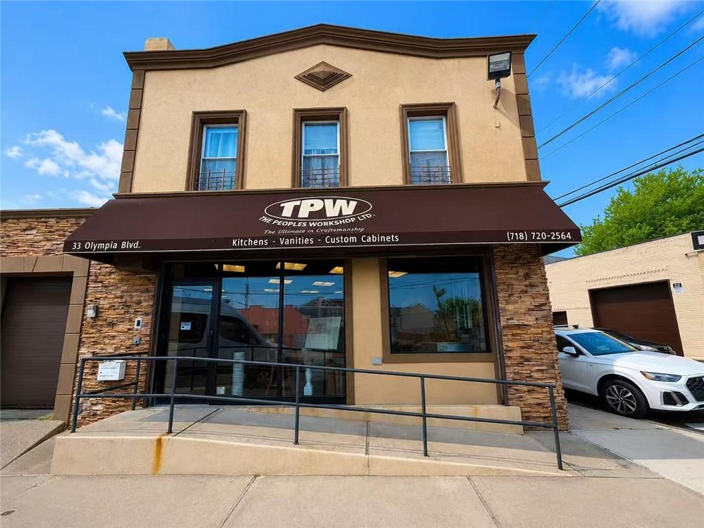 33 Olympia Boulevard Arrochar Staten Island NY 10305