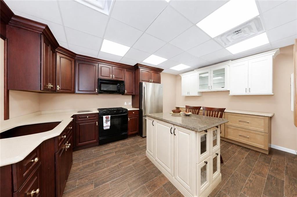 33 Olympia Boulevard Arrochar Staten Island NY 10305