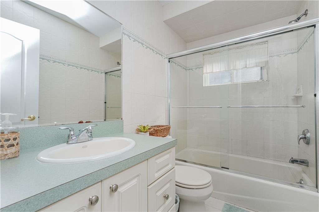 287 Vail Avenue Prince's Bay Staten Island NY 10309