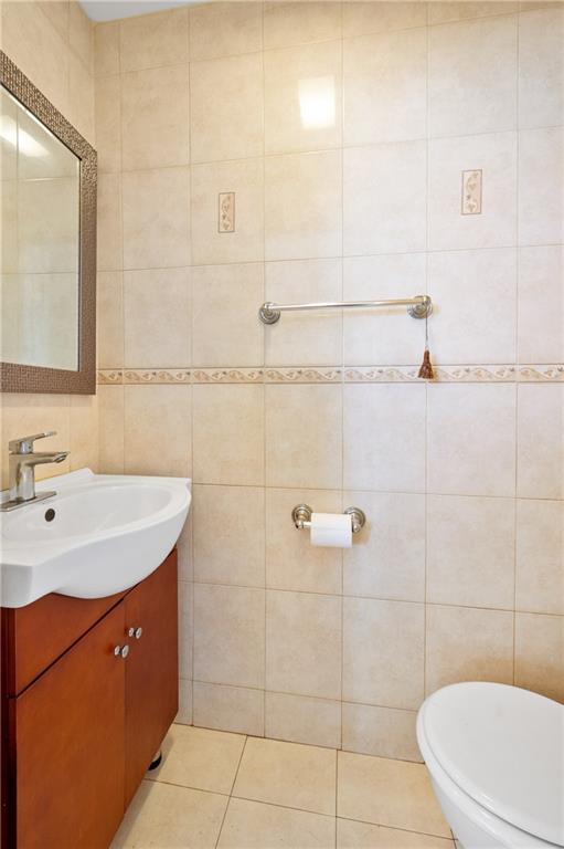 29 Latourette Lane New Springville Staten Island NY 10314