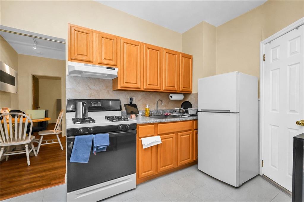132 Bay 28th Street Bath Beach Brooklyn NY 11214