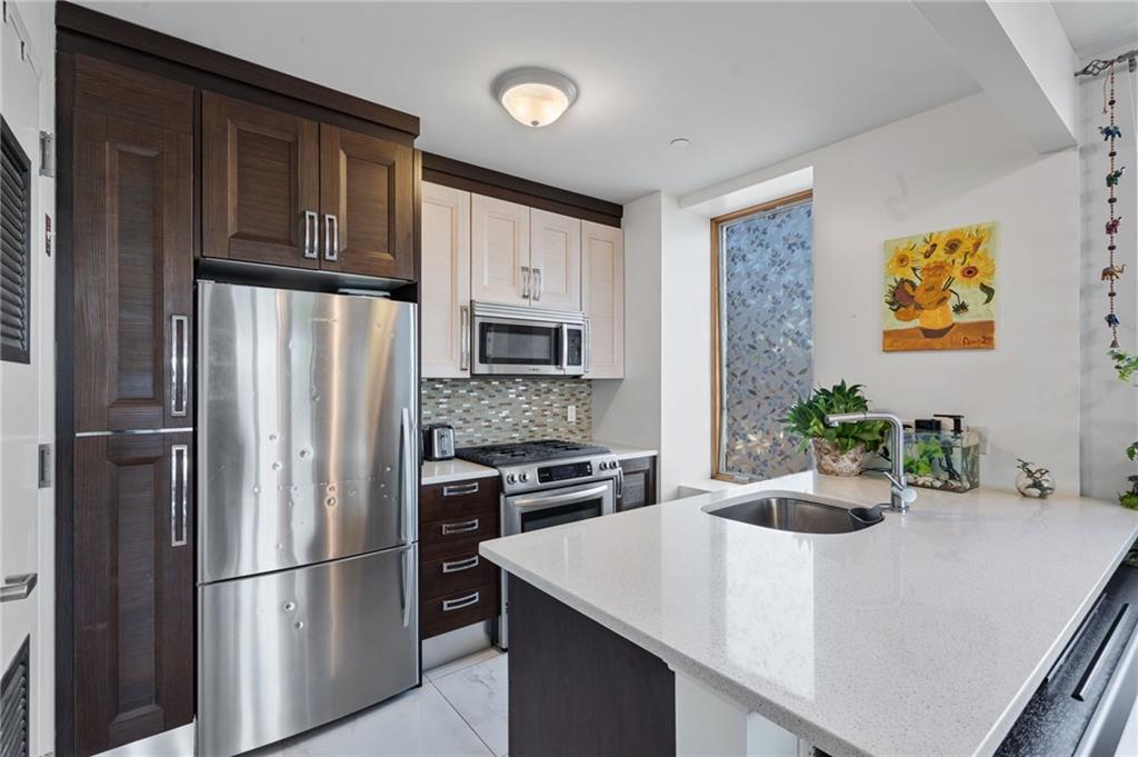129 WEST END Avenue Manhattan Beach Brooklyn NY 11235