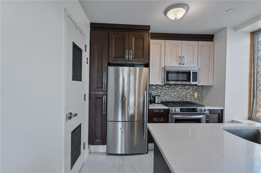 129 WEST END Avenue Manhattan Beach Brooklyn NY 11235