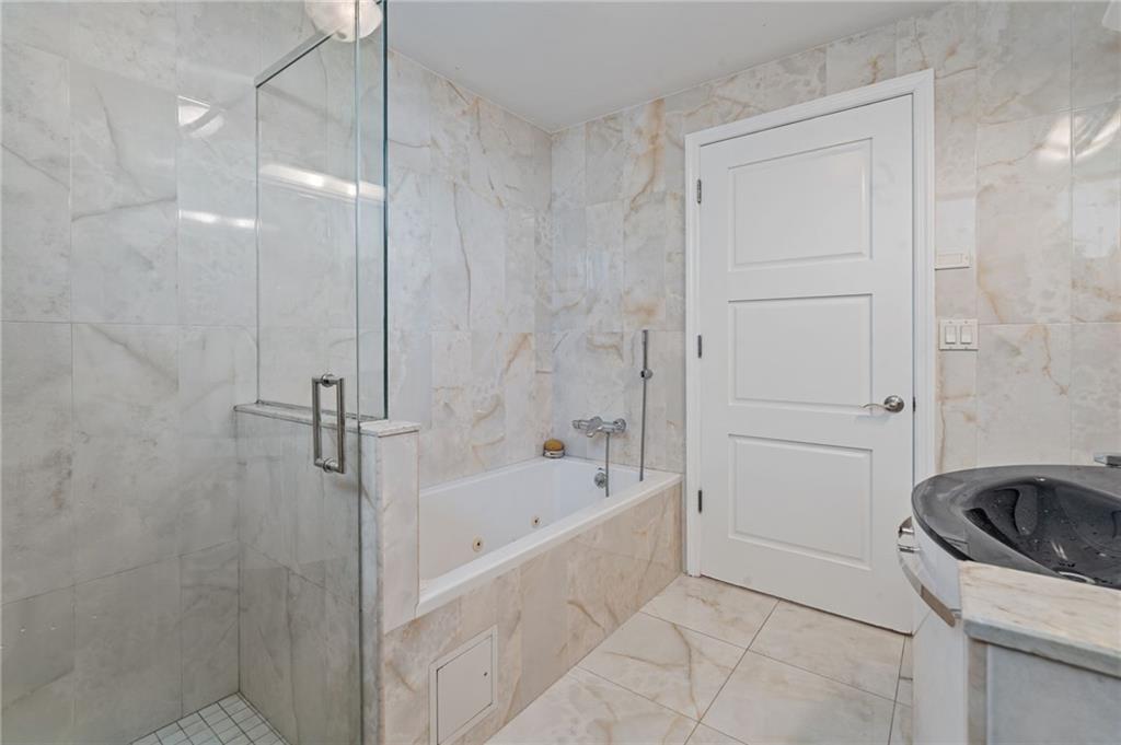 129 WEST END Avenue Manhattan Beach Brooklyn NY 11235