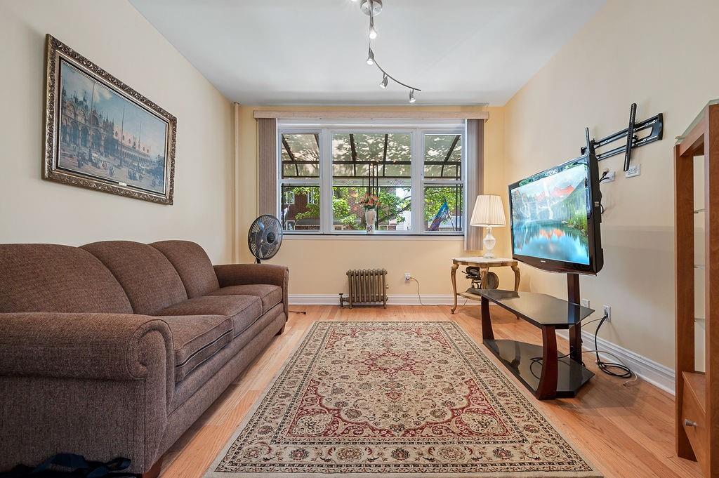 72 Bay 8th Street Bensonhurst Brooklyn NY 11228