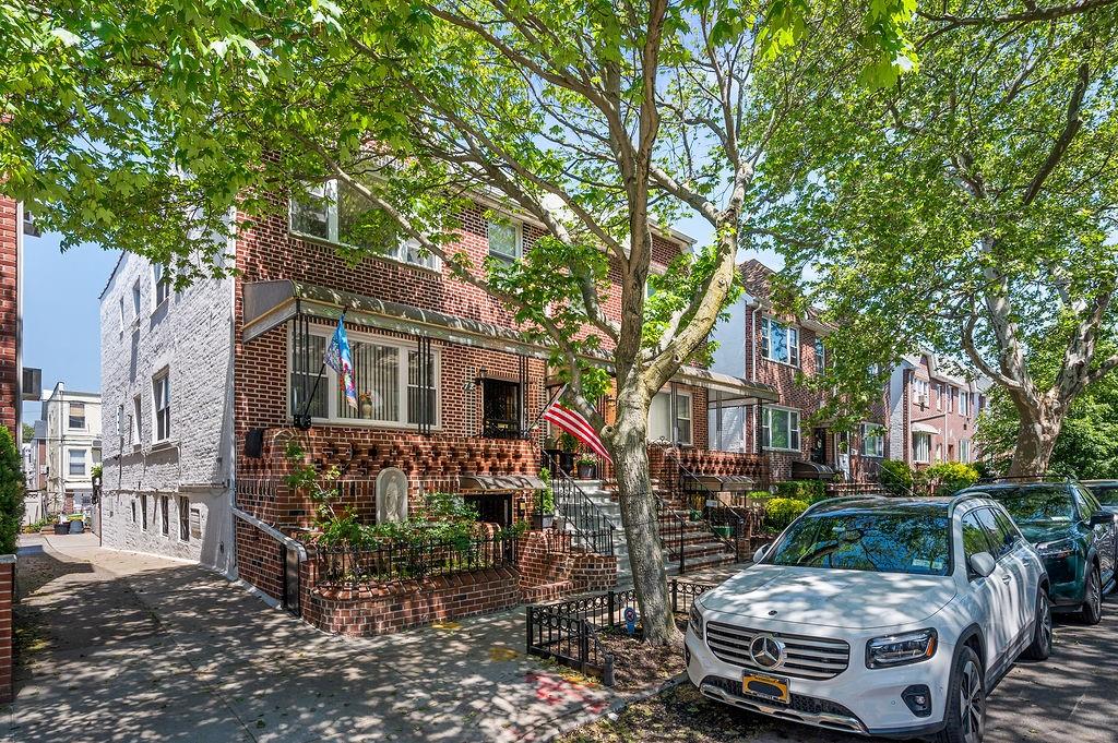 72 Bay 8th Street Bensonhurst Brooklyn NY 11228