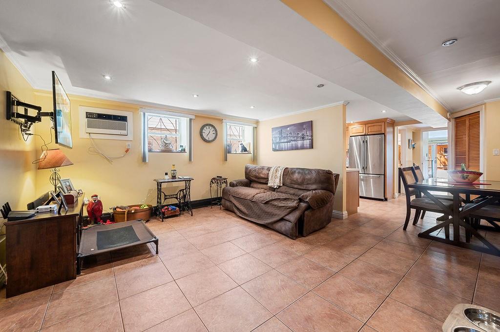 72 Bay 8th Street Bensonhurst Brooklyn NY 11228