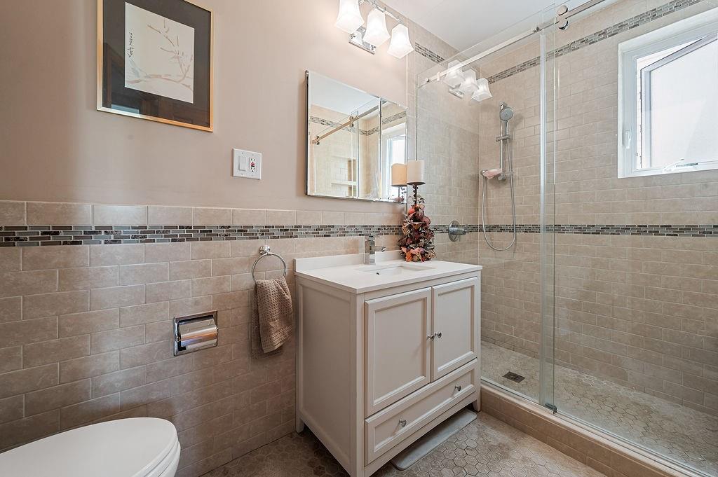 72 Bay 8th Street Bensonhurst Brooklyn NY 11228
