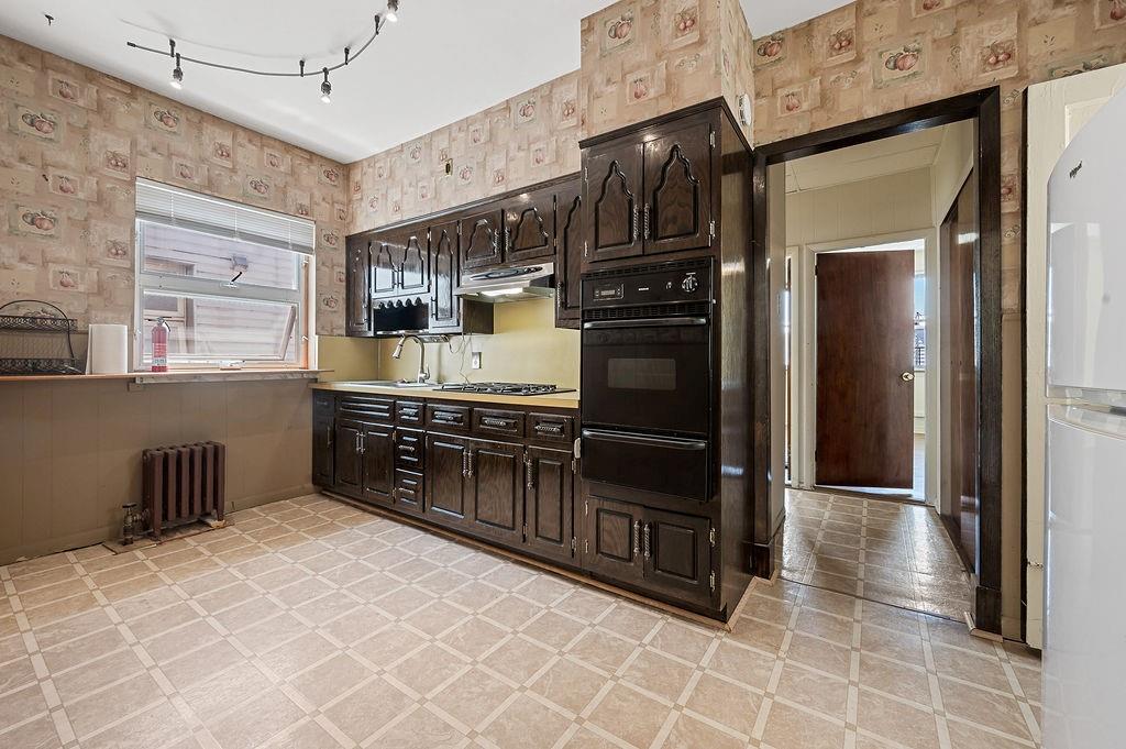 72 Bay 8th Street Bensonhurst Brooklyn NY 11228
