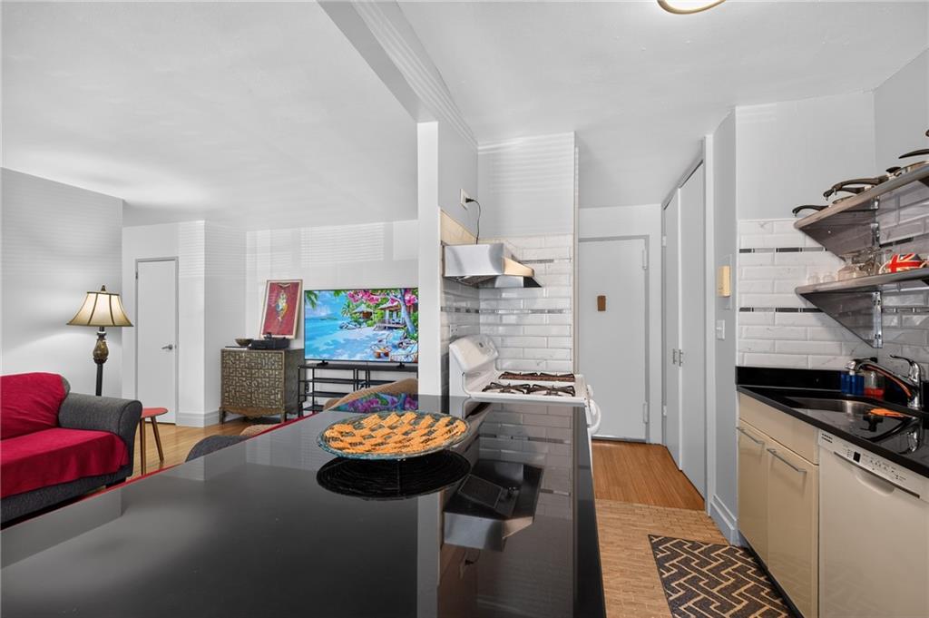 240 Cozine Avenue East New York Brooklyn NY 11207
