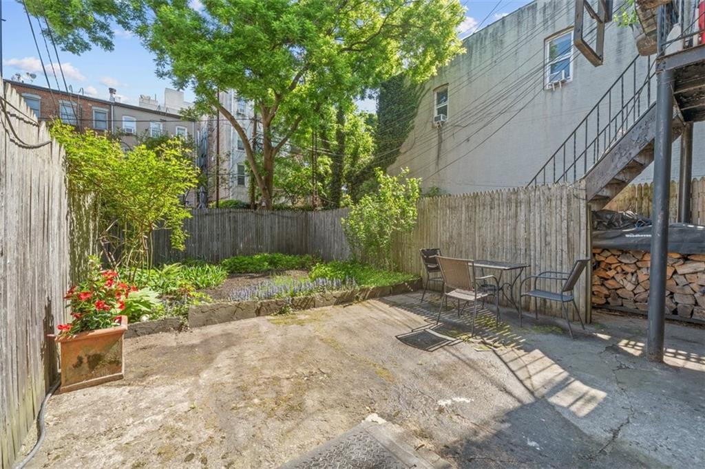 113 North Carroll Street Carroll Gardens Brooklyn NY 11231