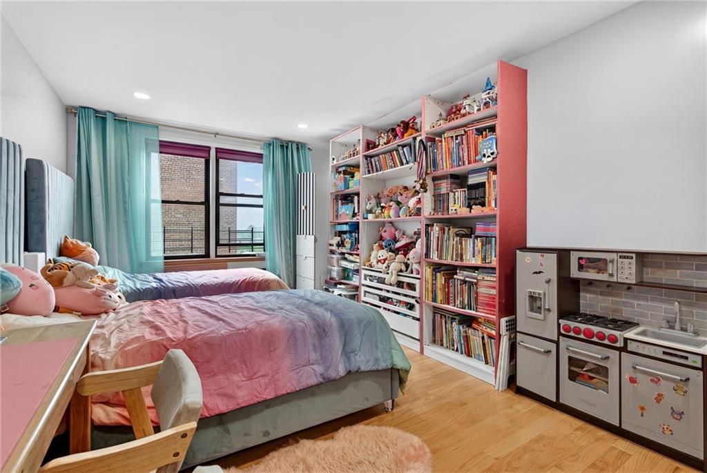 2546 East 13th Street Sheepshead Bay Brooklyn NY 11235