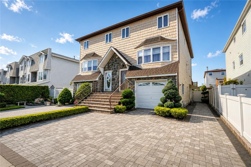 25 Furness Place New Springville Staten Island NY 10314