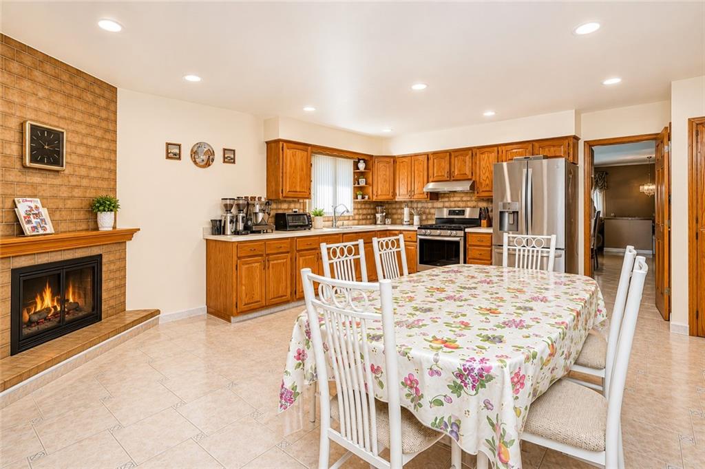 25 Furness Place New Springville Staten Island NY 10314